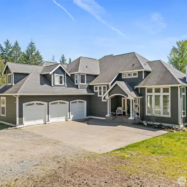 PEACEFUL ACREAGE LIVING NEAR SUMNER-BONNEY LAKE