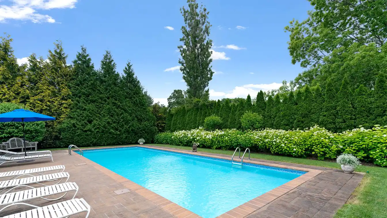 Recently Renovated Rental Cottage with Modern Amenities