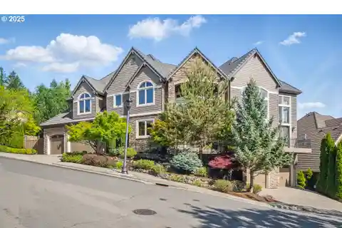 Exquisite Home in Sought-after Renaissance Pointe