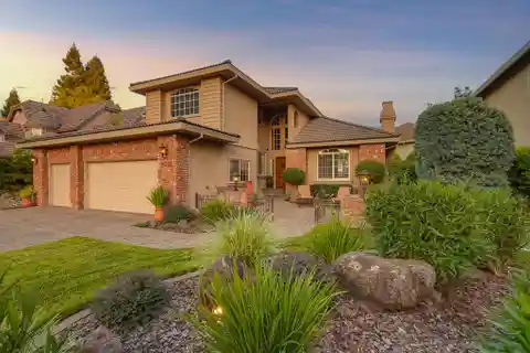 Thoughtful Design with Timeless Quality in Treelake Village