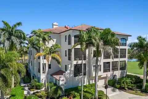 Exceptional Living in Marquesa Royale at Tiburon