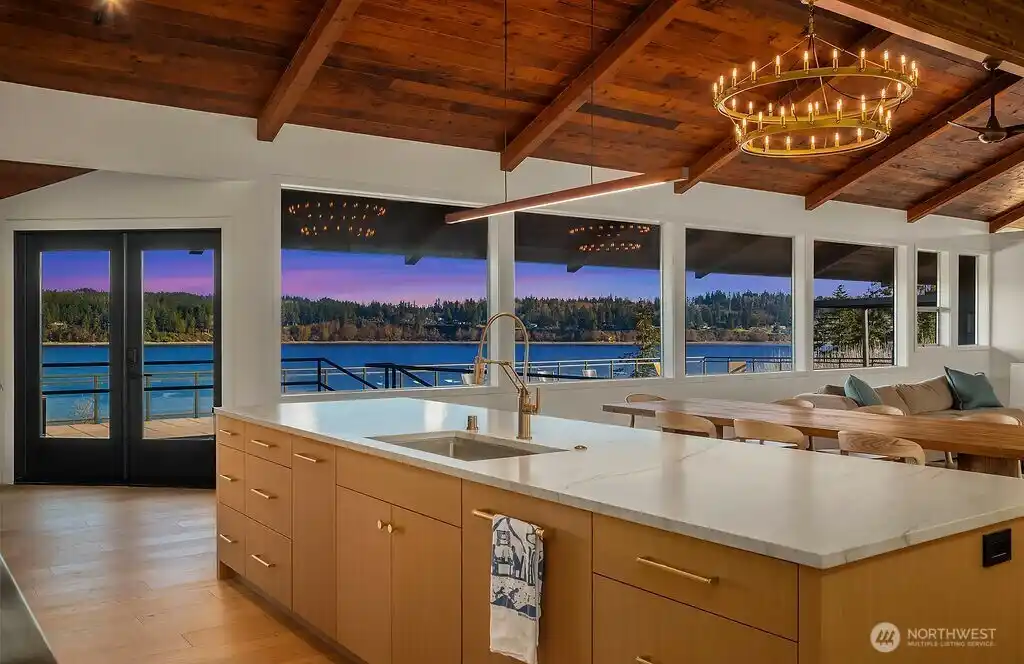 Luxe Waterfront Home with Uninterrupted Vistas