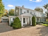 QUINTESSENTIAL 1930'S SOUTHAMPTON CARRIAGE HOUSE
