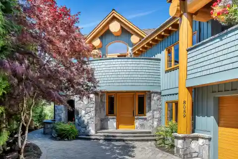 Whistler’s Most Beautiful Lakeside Setting