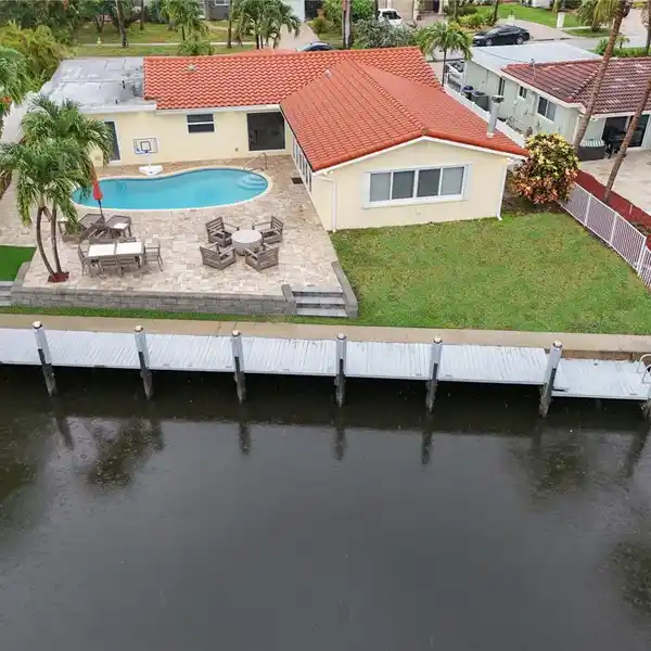 STUNNING WATERFRONT HOME IN DEERFIELD BEACH