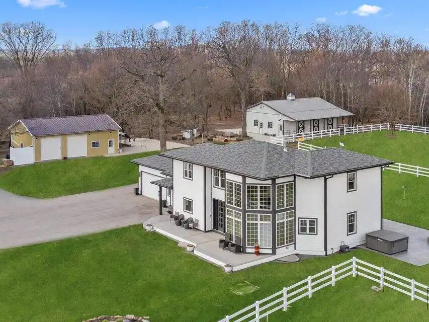 6.5 Hilltop Acres