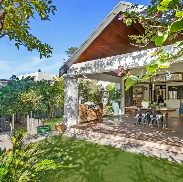 IMPECCABLE HOME IN CENTRAL LOCATION