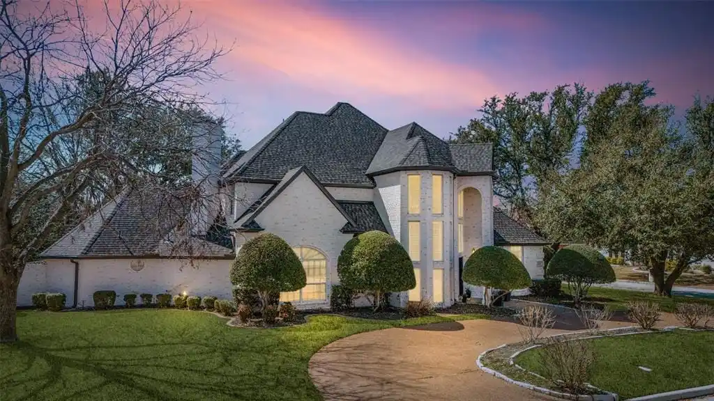 Gorgeous Updated Home in Prestwick Park