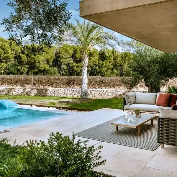 UNIQUE OPPORTUNITY FOR WINE LOVERS IN SENCELLES