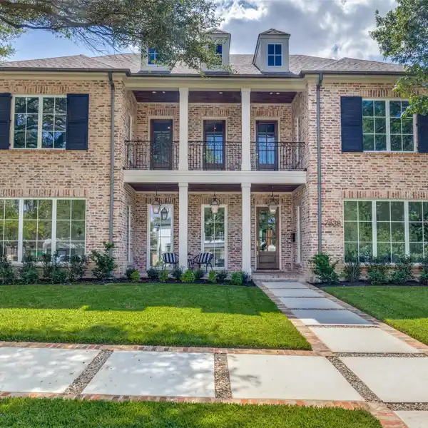 GORGEOUS BRICK TRADITIONAL HOME