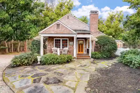 Wonderfully Renovated Wainscott Residence