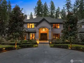 Pacific Northwest Grandeur on 10.5 Gated Acres