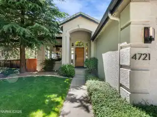 Beautiful Home in Sought-After Caughlin Ranch