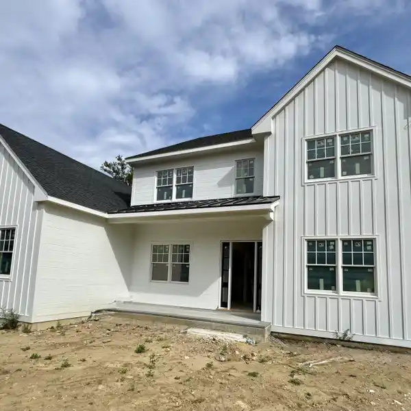 EXTRAORDINARY NEW CONSTRUCTION