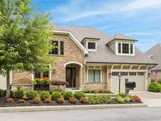 Meticulously Maintained Condo Near Downtown