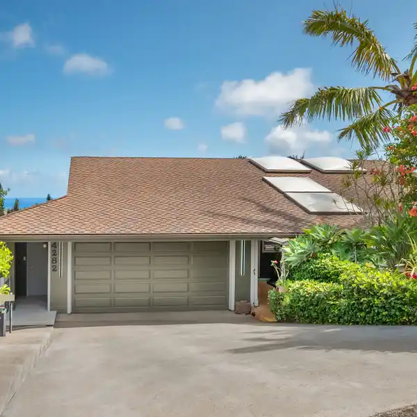 TRANQUILITY IN CENTRAL KALAHEO