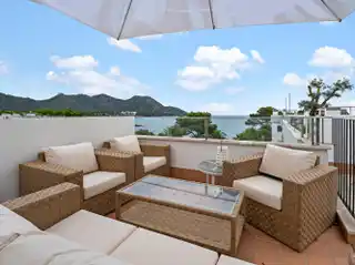 Penthouse Apartment with Huge Roof Terrace