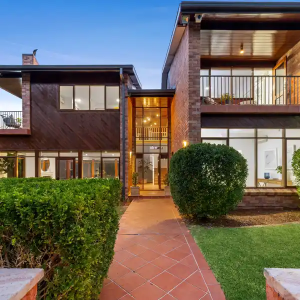 IMPRESSIVE FULL BRICK HOME
