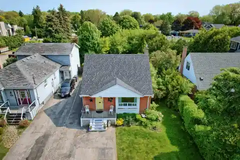 Fabulous Lot in a Quiet Setting