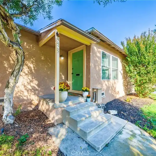 UPDATED BIXBY HIGHLANDS HOME WITH TIMELESS MODERN CHARM