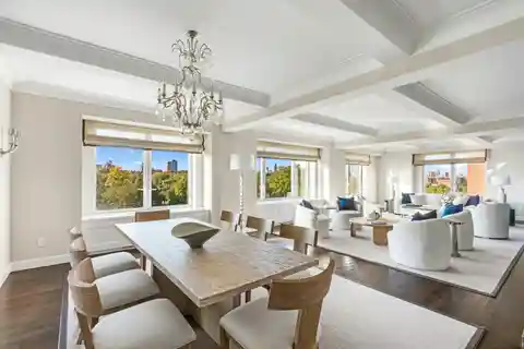 Expansive Upper Carnegie Hill Condo for Rent