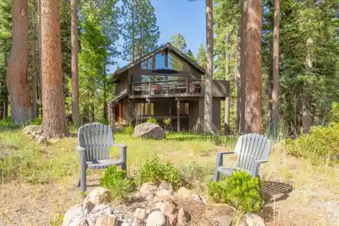 Trailside Tahoe Retreat