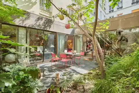 Spacious Loft with Large Private Garden