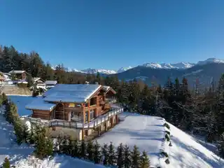 Sumptuous Property Enjoys an Exceptional Setting