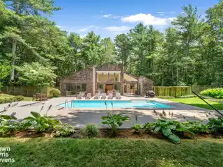 Immaculate Home for Rent on a Peaceful Cul-De-Sac