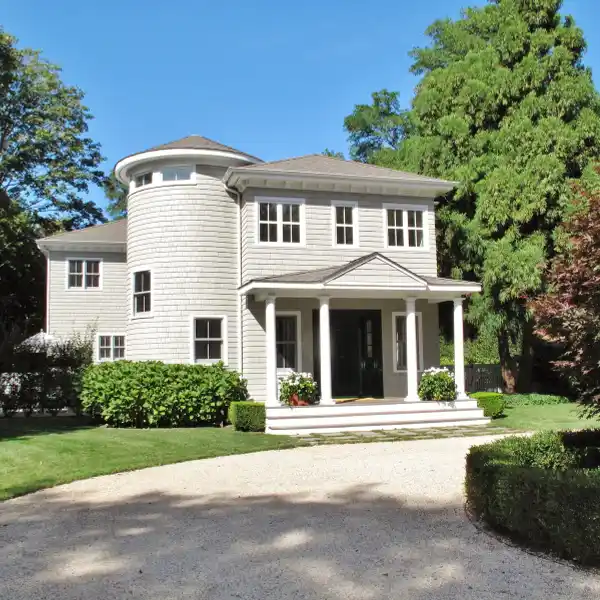PRISTINE SUMMER RENTAL NEAR THE VILLAGE OF BRIDGEHAMPTON