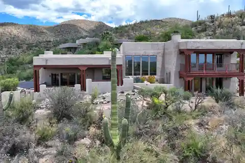 Desert Oasis in Prestigious Redington Ranch
