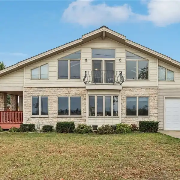 RARE LAKE ERIE AND SANDUSKY BAY-FRONT PROPERTY