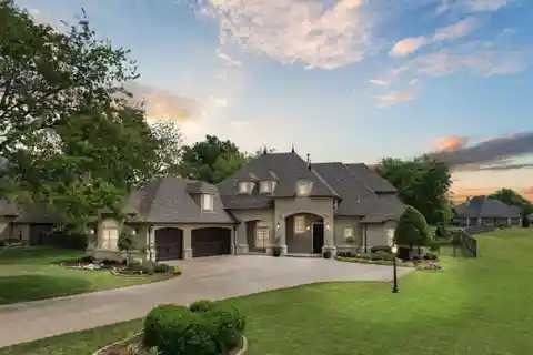 Mediterranean-style Stunner in Stone Canyon