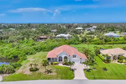 Exquisitely Crafted Custom Estate