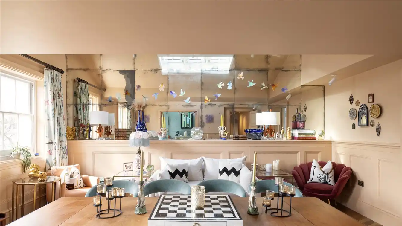Exceptional Penthouse Apartment in Leinster Square