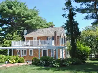 Beautifully Renovated Southampton Farmhouse for Rent