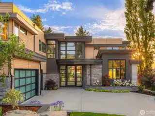 Luxury Home in the Moss Bay Collection