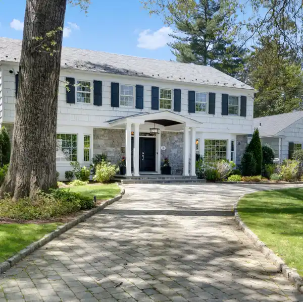 GORGEOUS COLONIAL ON A SERENE ACRE