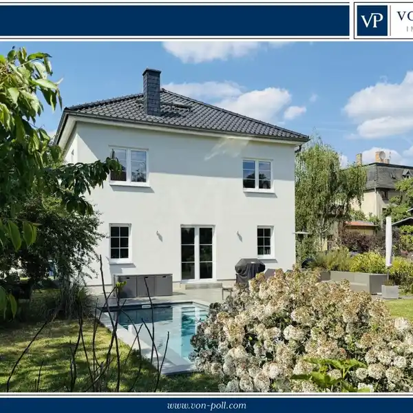 HIGH-QUALITY URBAN VILLA