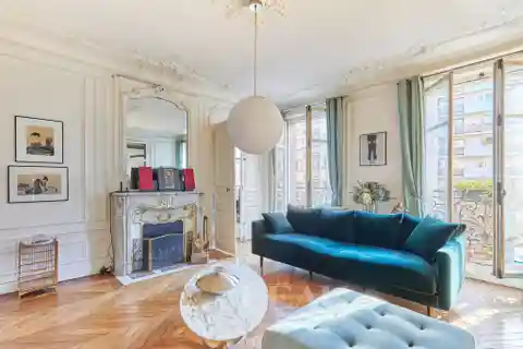 Elegant Corner Apartment in Classic 1900s Building