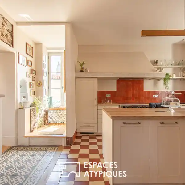 CHARMING GUESTHOUSE DUO IN PRIME BEACH LOCALE