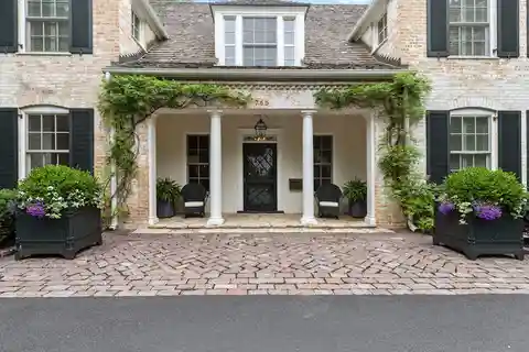 Exceptional East Lake Forest Home