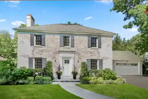 Stunning Colonial Situated on a Tranquil Cul-De-Sac