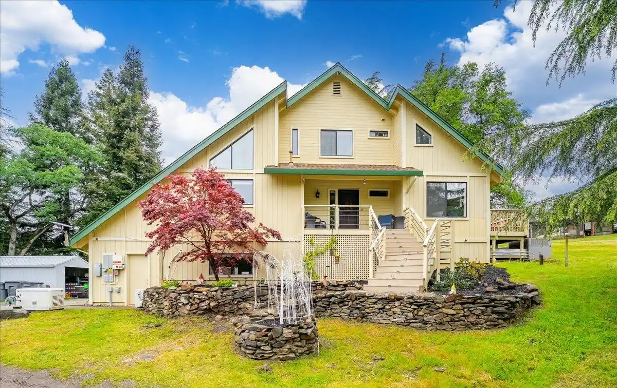 Amazing Multi-generational Living