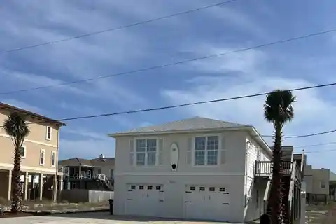 Unique Three Bedroom Home Steps to the Beach