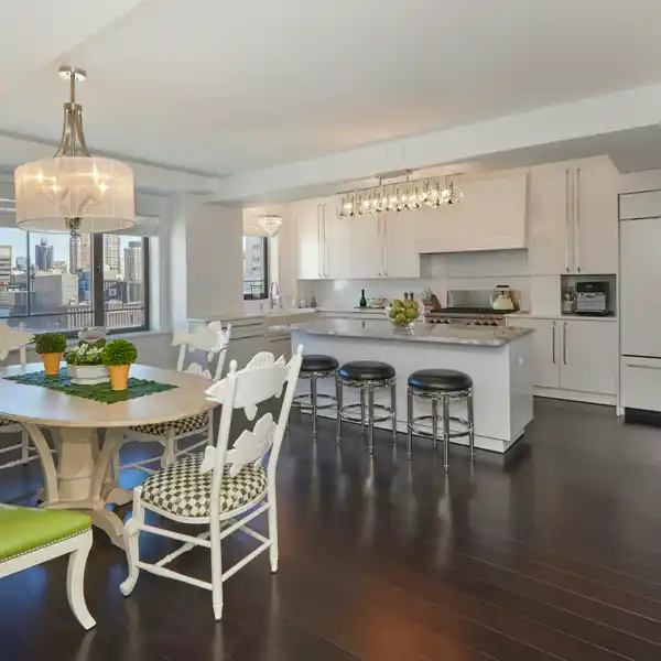 SPECTACULAR HIGH-FLOOR FIFTH AVENUE HOME