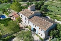 DELIGHTFUL PROPERTY ENJOYING BEAUTIFUL FAR-REACHING VIEWS OVER LAVENDER FIELDS