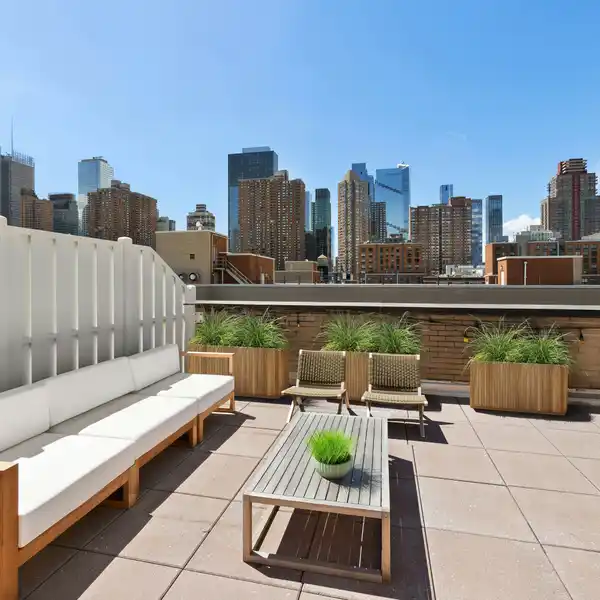 DUPLEX PENTHOUSE WITH PRIVATE TERRACE