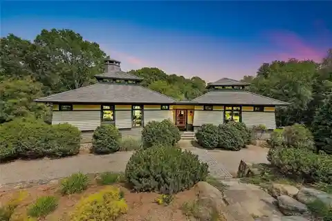 Exclusive Retreat in No Bottom Pond