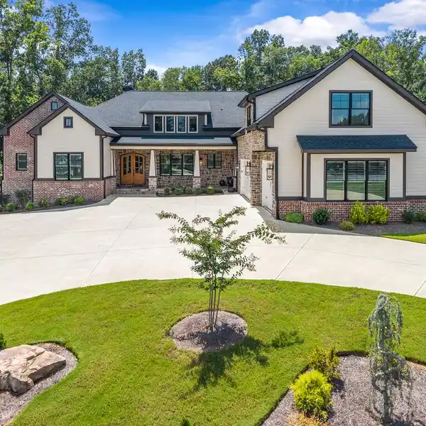 NEARLY NEW HOME AT HARMONY BAY ON LAKE OCONEE